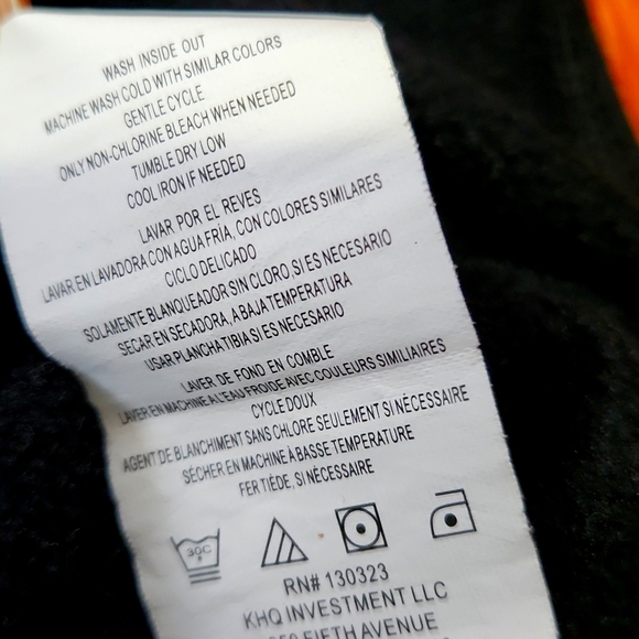 Under Armor Hooded Sweatshirt size 6X - Picture 6 of 6